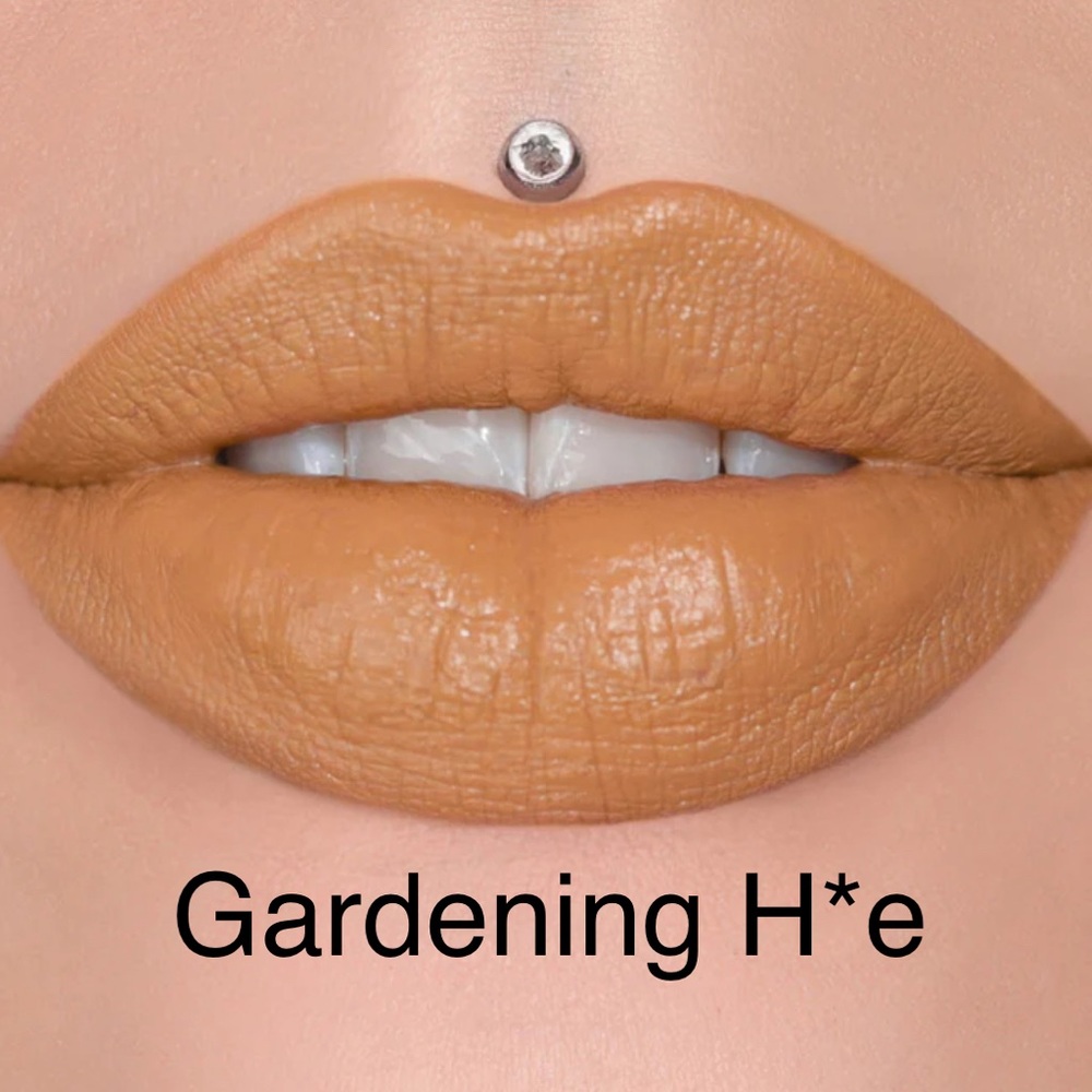 NIB Jeffree Star "Gardening H*e" Velvet Trap Lipstick-Discontinued